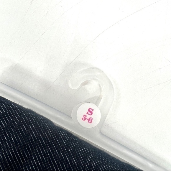 NWT CHILDREN'S PLACE Girl's Blue Capri Leggings (1 Pair) Size 5/6 - Picture 4 of 6